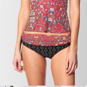 NEW BLUMOSS CONVERTIBLE SWIM SKIRT XL